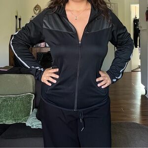 Nike Women's Black and Gray Track Jacket